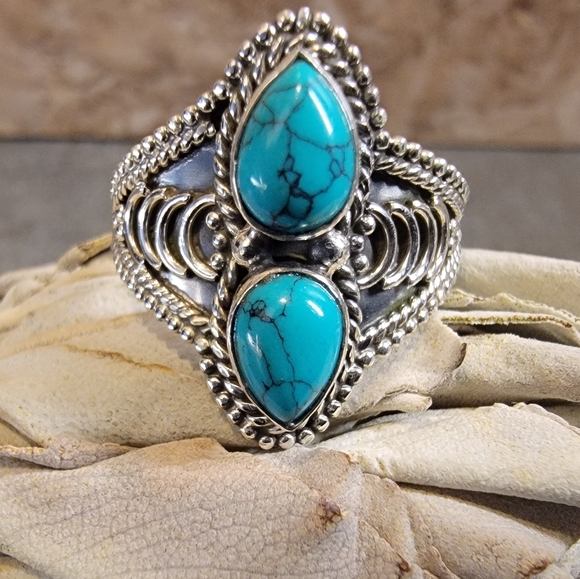 Handcrafted Jewelry - Native Mountain Turquoise Gemstone Ring 8 925 Sterling Silver Boho Jewelry Gypsy